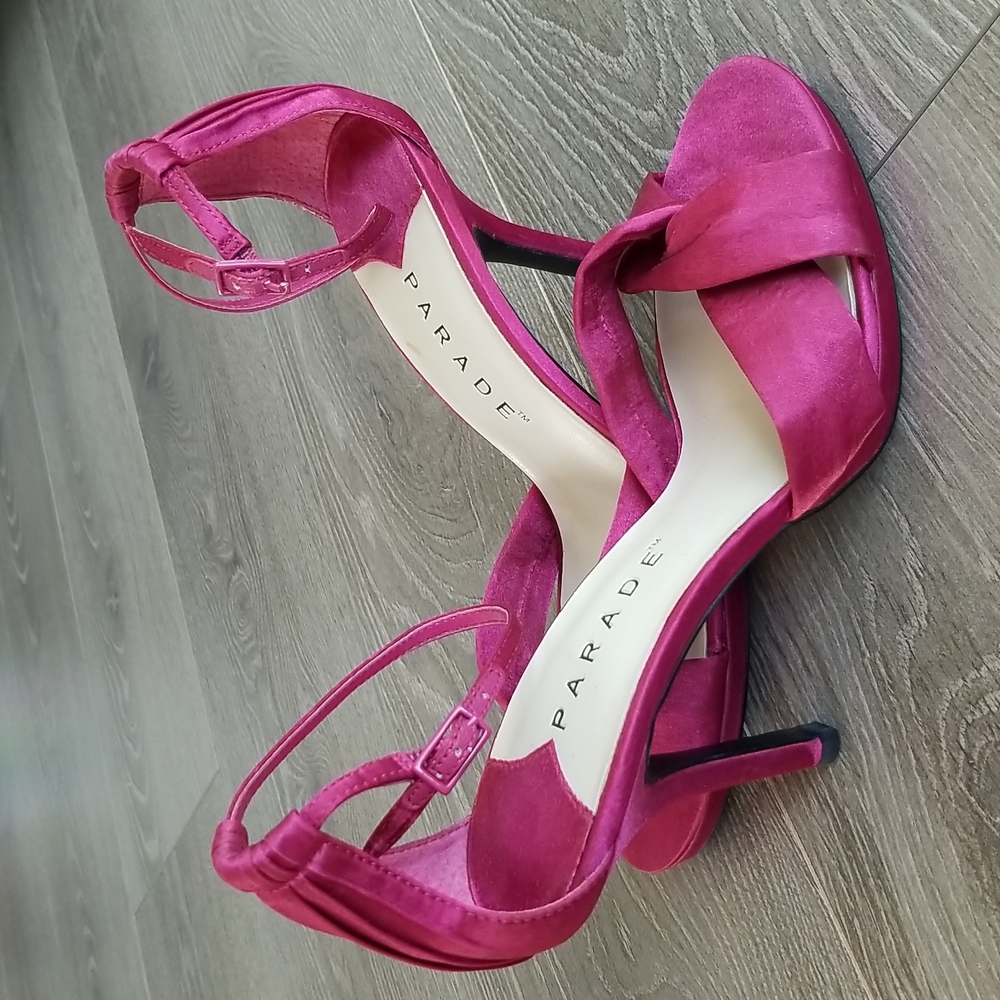 Parade Fuscia Satin Heel - 6.5